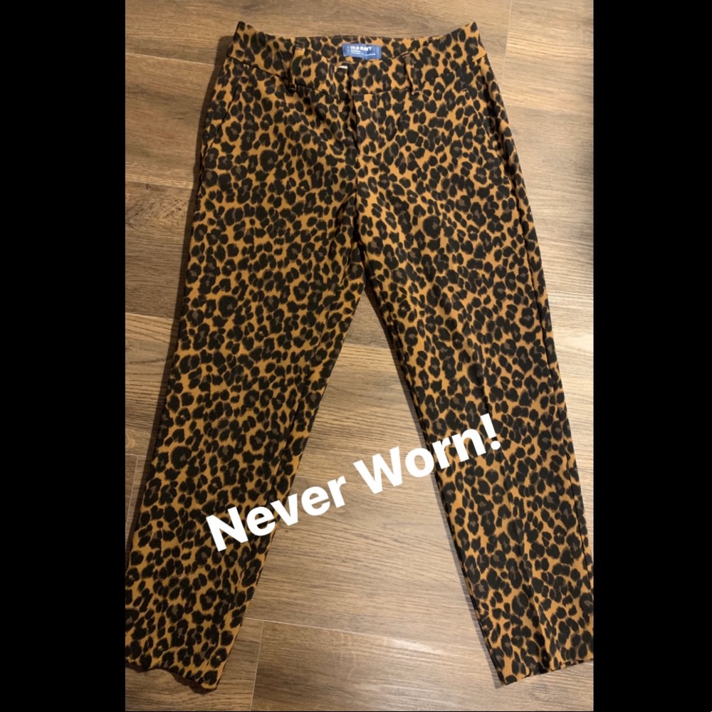Old Navy Cheetah Ankle Pants
